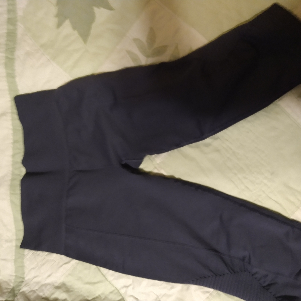Lululemon high waisted grayish/purple Capri legging - Picture 2 of 5
